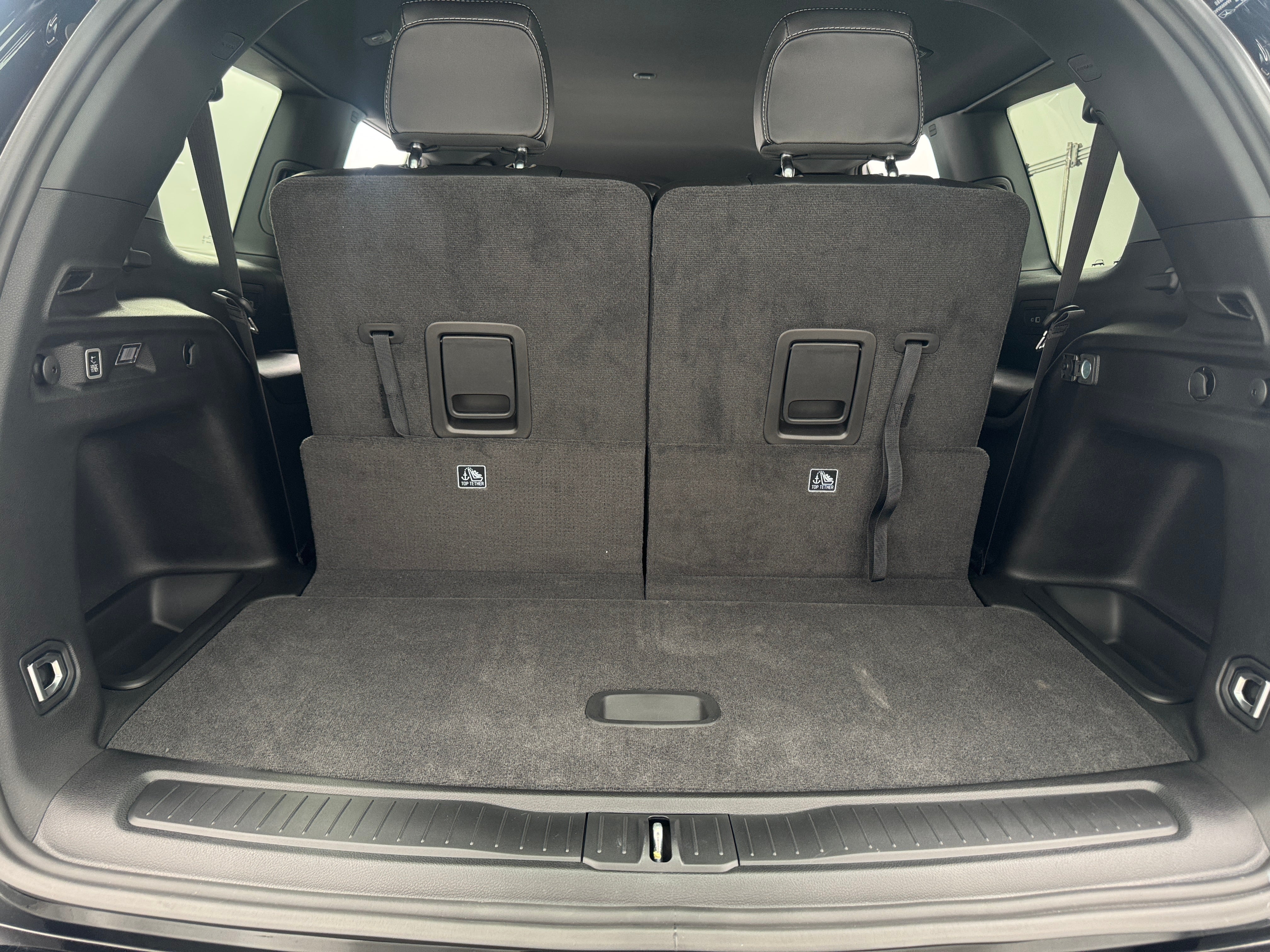 2027 Jeep Grand Cherokee L