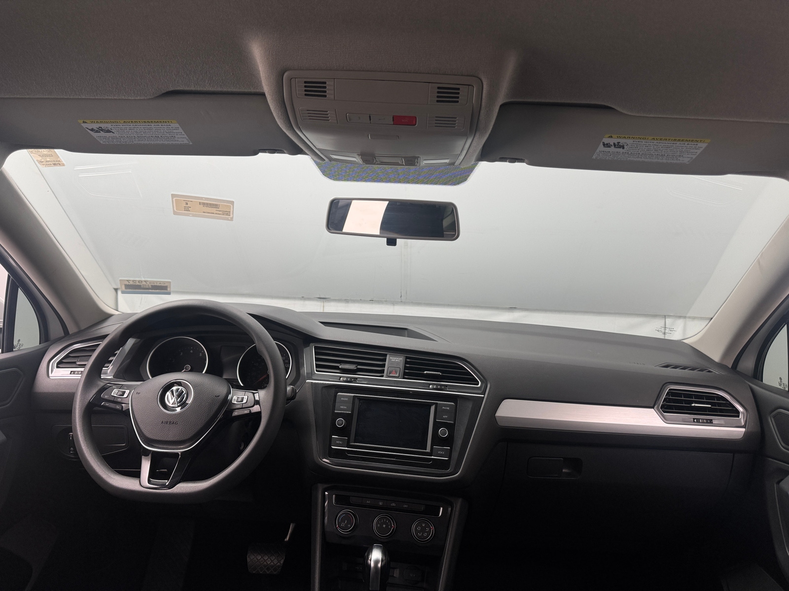 Thumbnail: 2020 Volkswagen Tiguan - 3