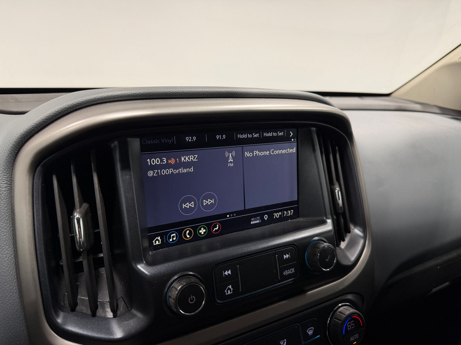 Thumbnail: 2019 Chevrolet Colorado - 3