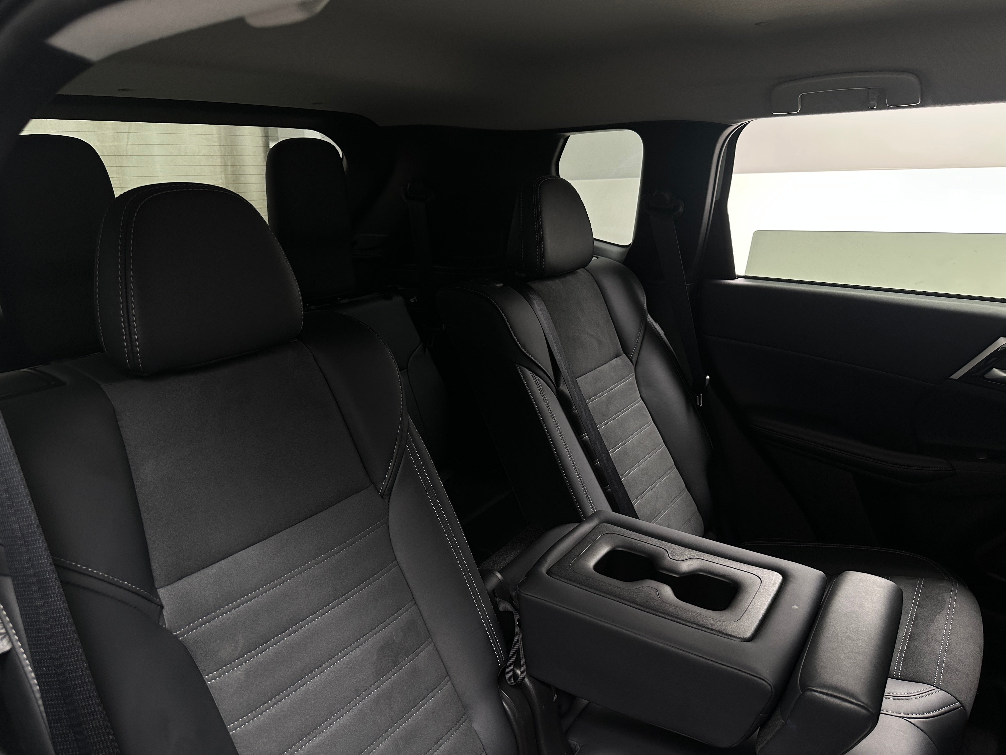 2025 Mitsubishi Outlander