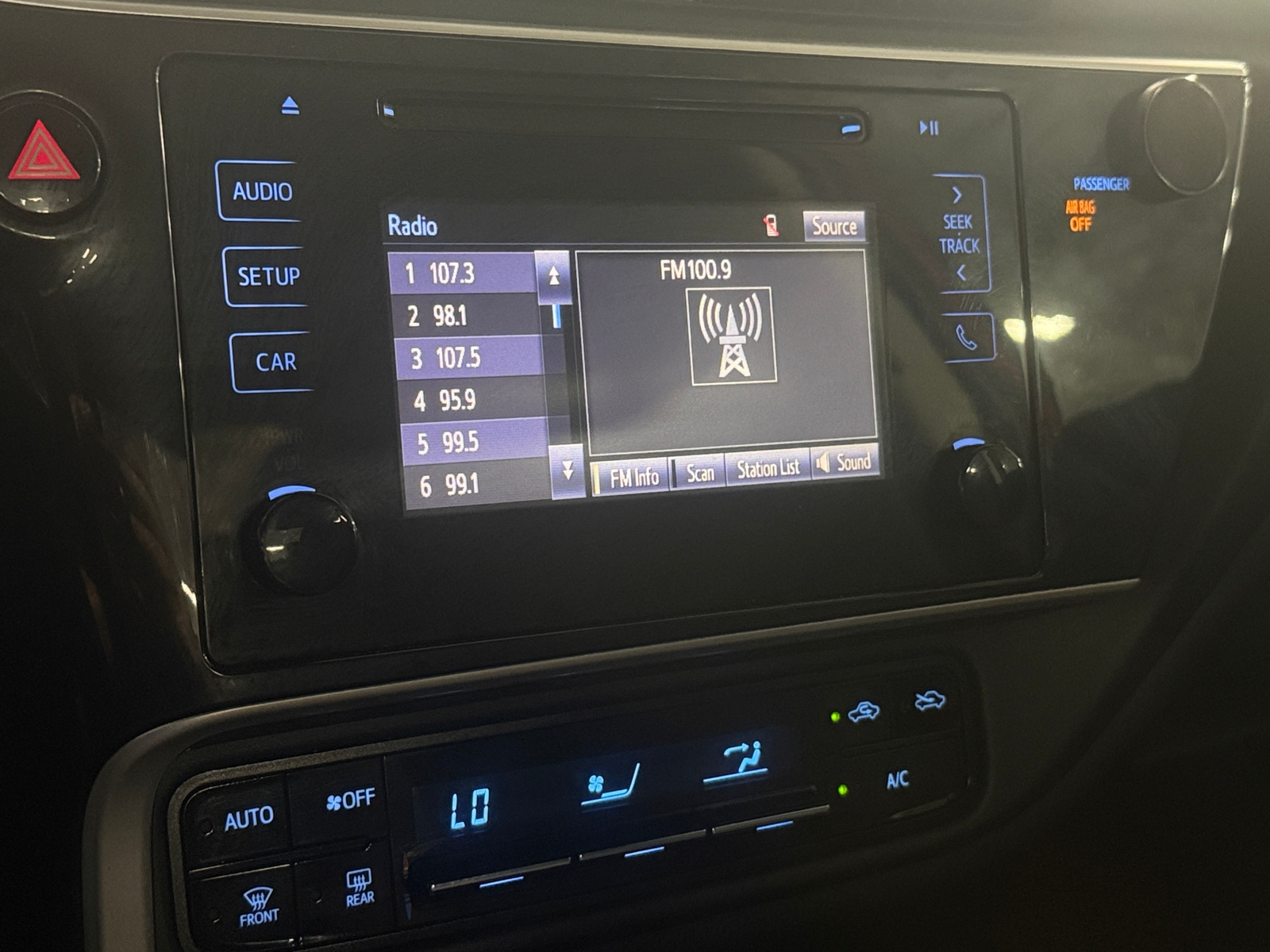 Thumbnail: 2019 Toyota Corolla - 4