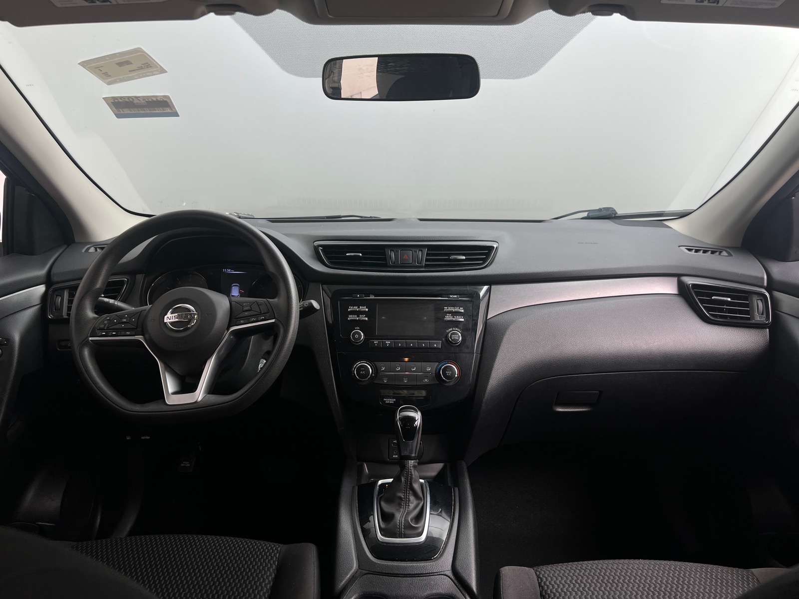 Thumbnail: 2017 Nissan Rogue Sport - 3