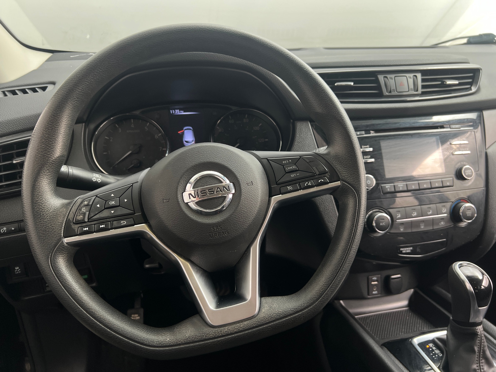 Thumbnail: 2017 Nissan Rogue Sport - 5