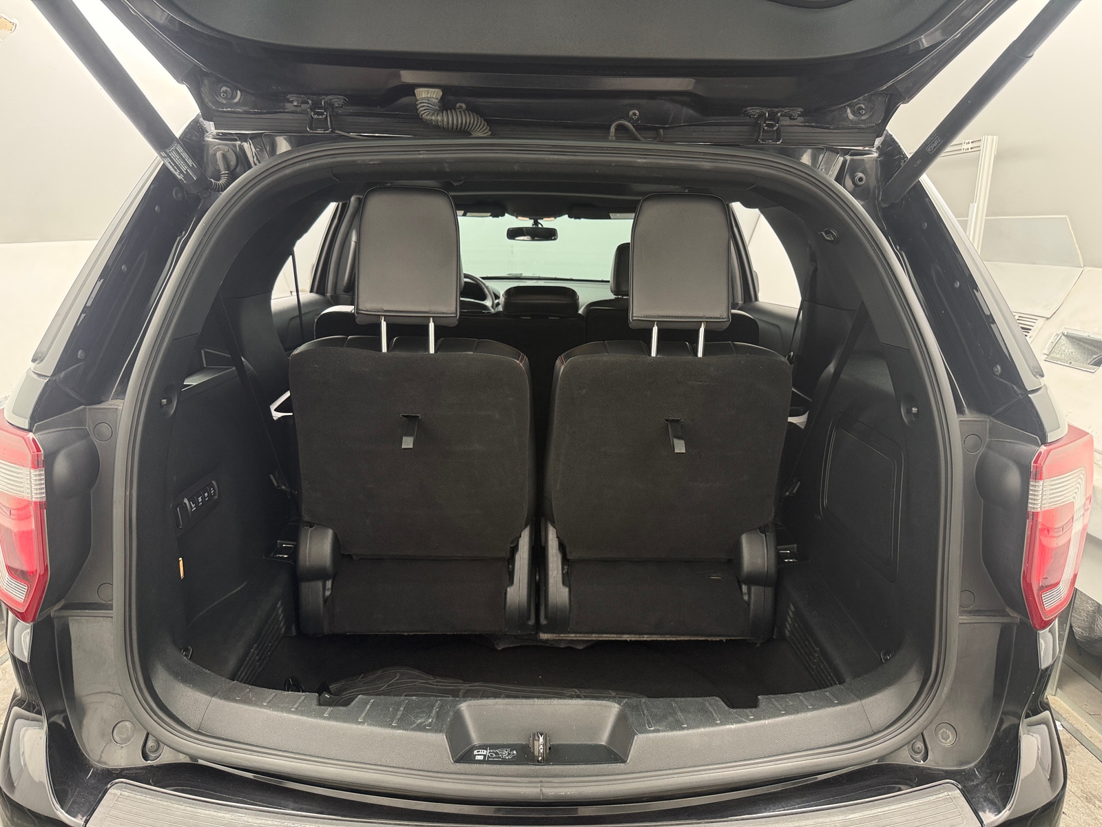 Thumbnail: 2019 Ford Explorer - 6