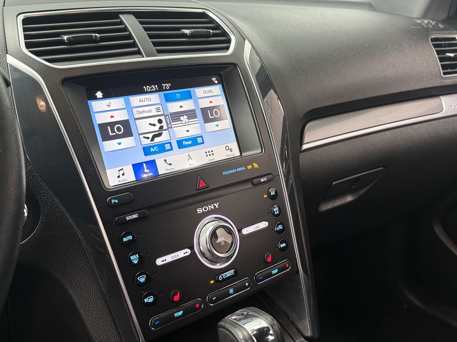 Thumbnail: 2019 Ford Explorer - 3