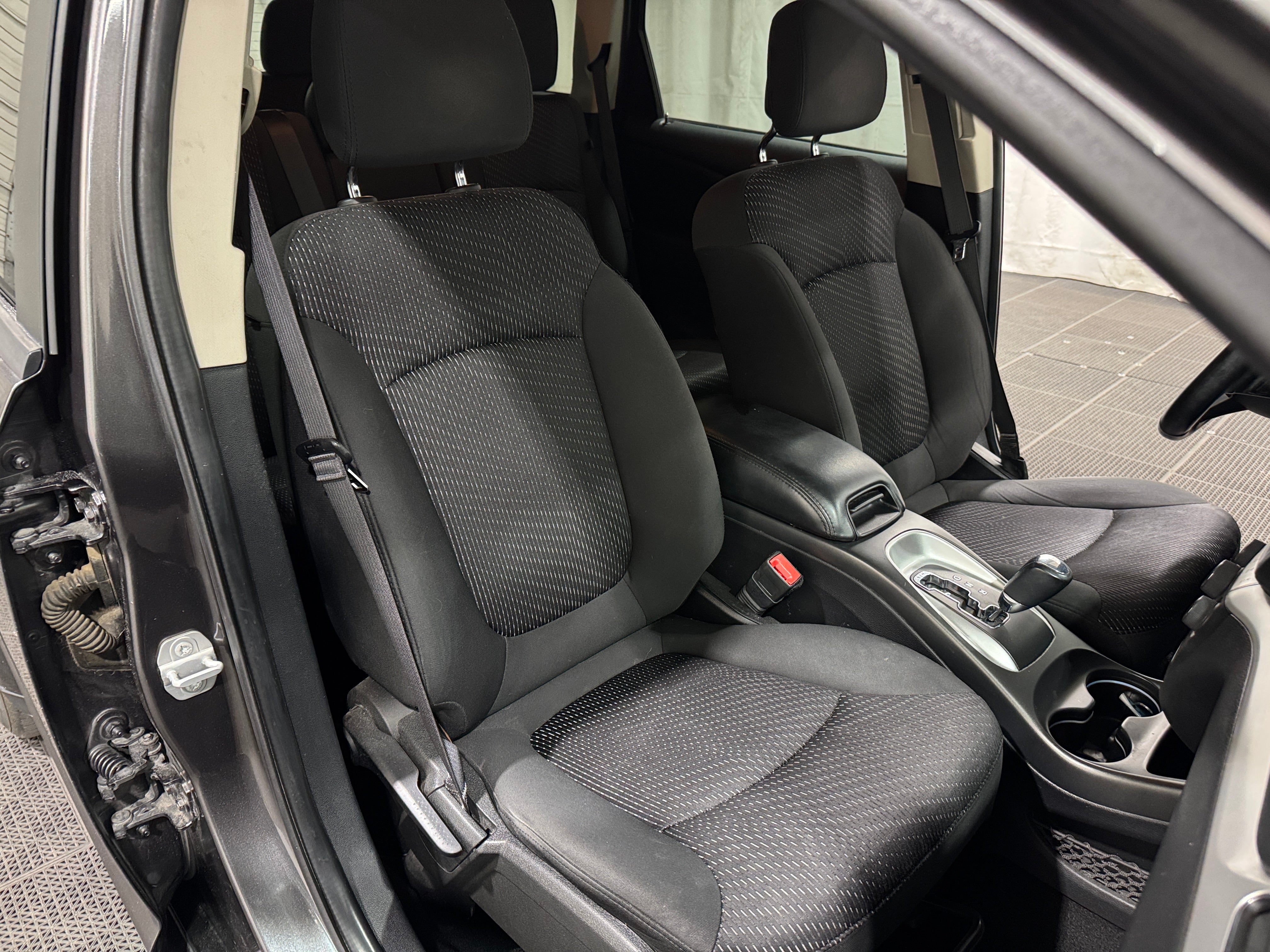 Used 2018 Dodge Journey SE with VIN 3C4PDCAB3JT322947 for sale in South Chesterfield, VA