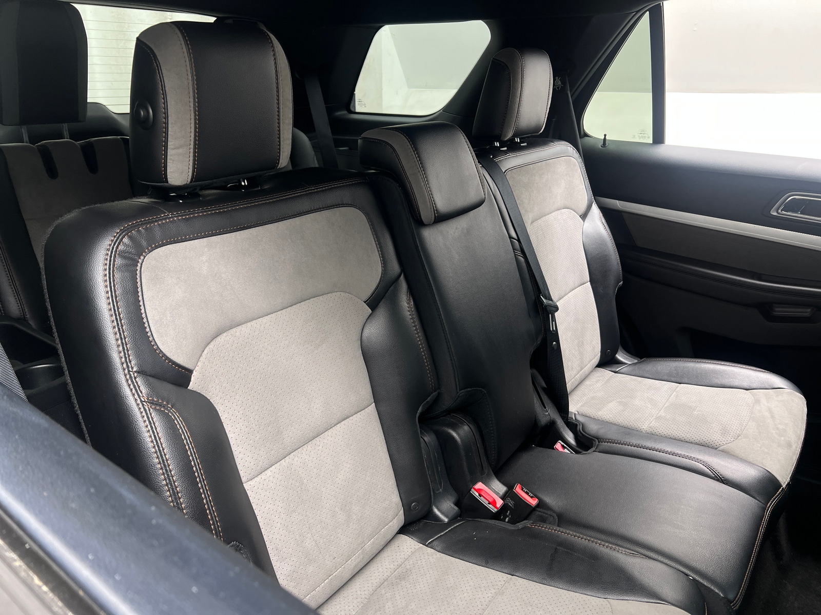 Thumbnail: 2017 Ford Explorer - 6