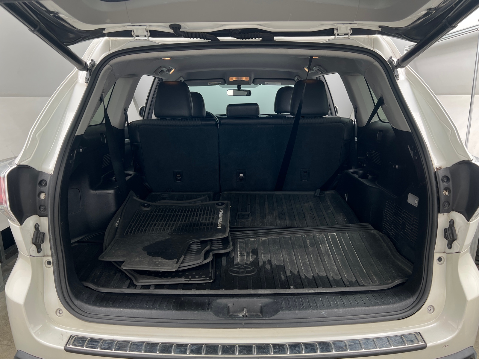 Thumbnail: 2016 Toyota Highlander - 7