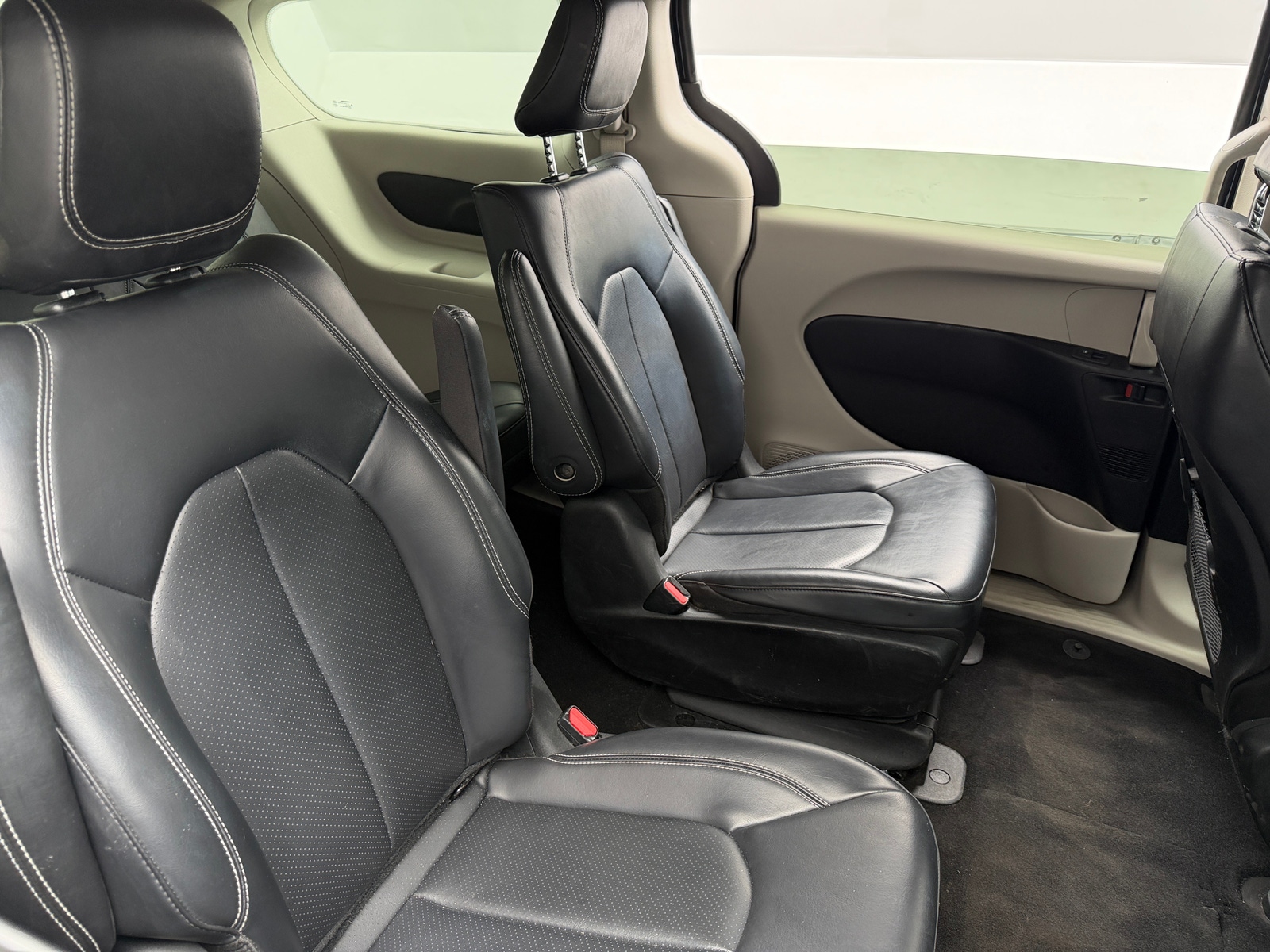 Thumbnail: 2024 Chrysler Pacifica - 5