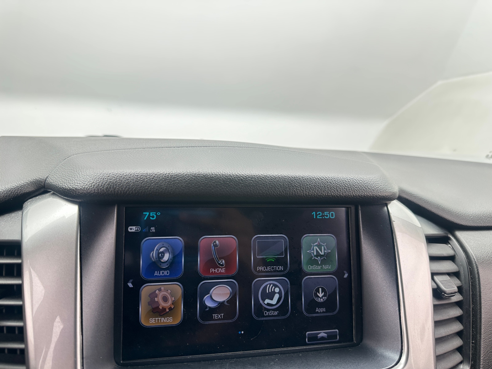 Thumbnail: 2020 Chevrolet Tahoe - 4