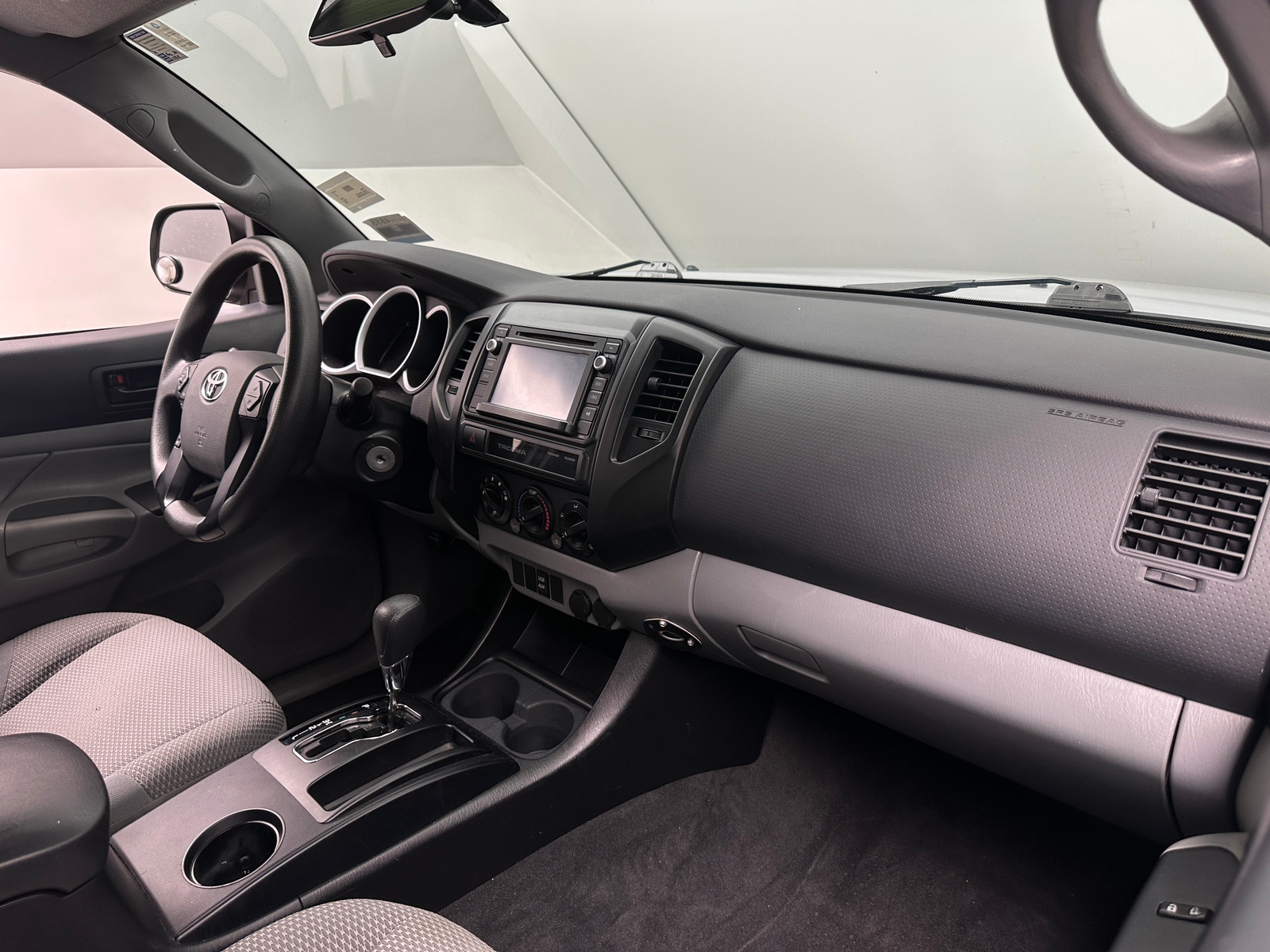 Thumbnail: 2015 Toyota Tacoma - 3