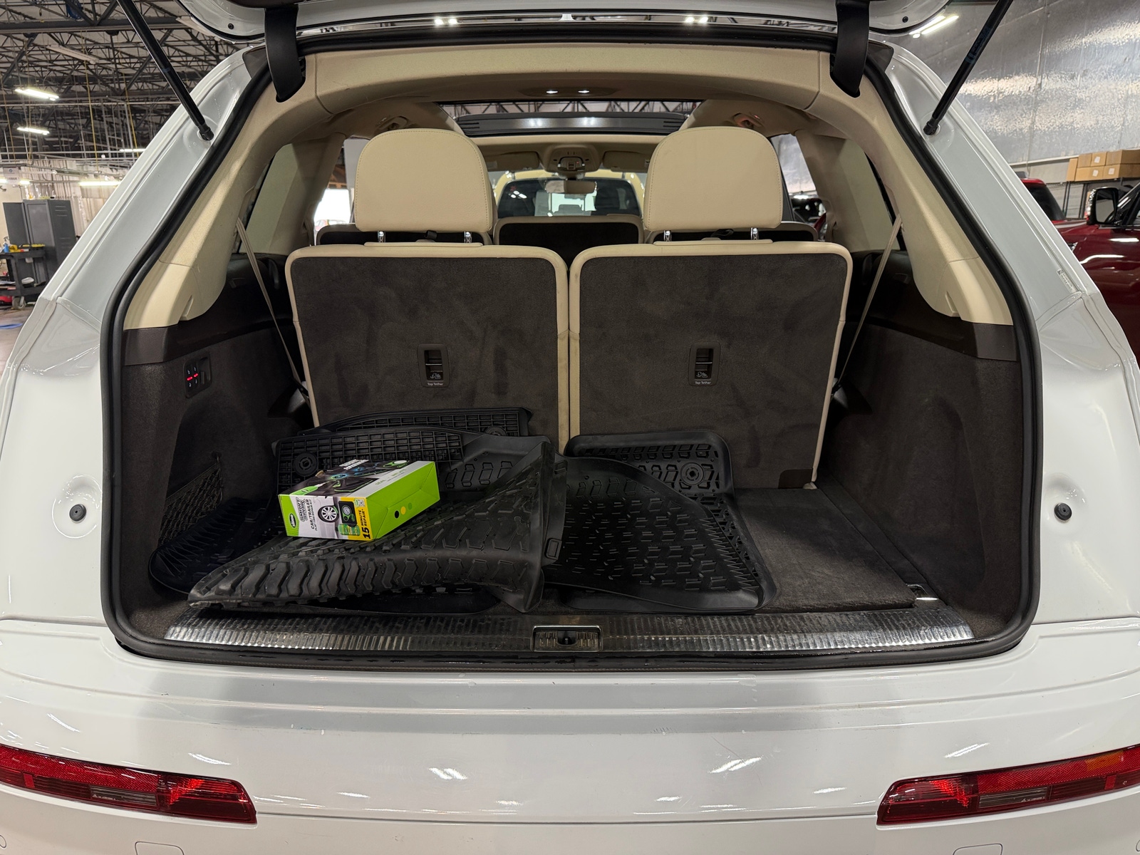 Thumbnail: 2019 Audi Q7 - 6