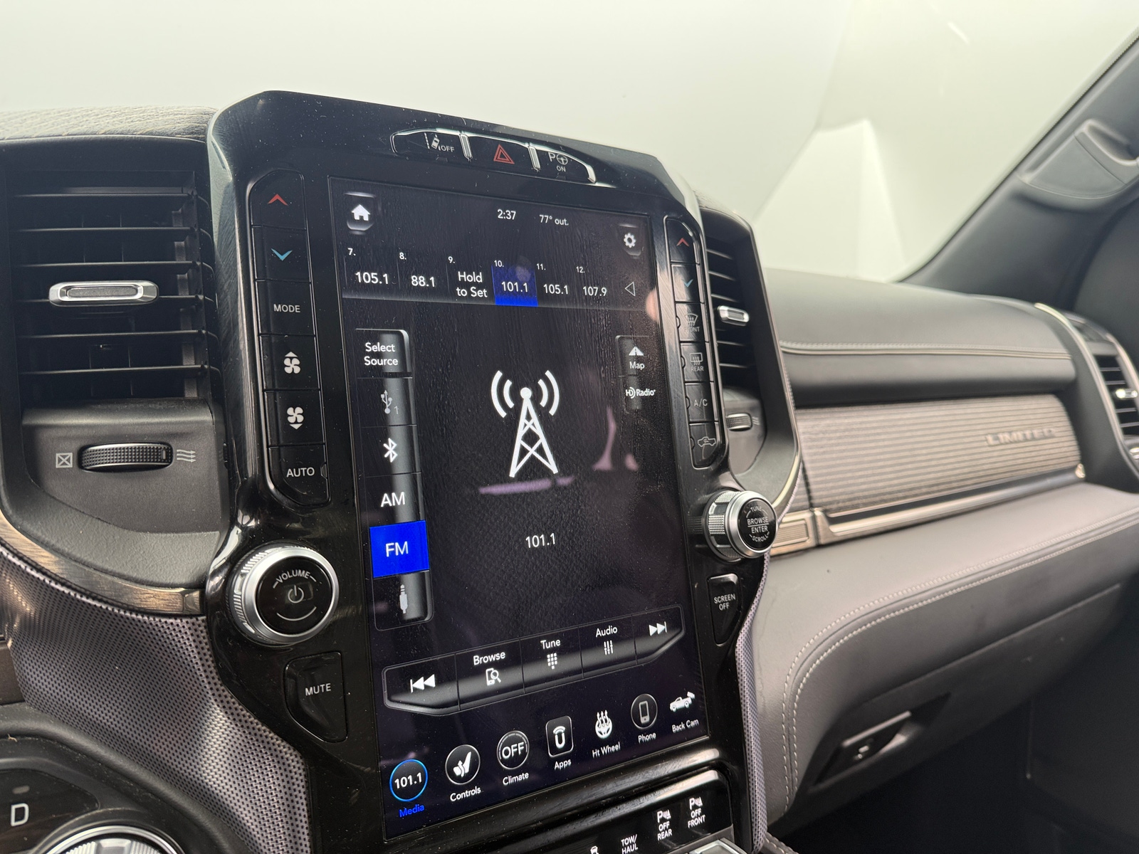 Thumbnail: 2020 RAM 1500 - 3