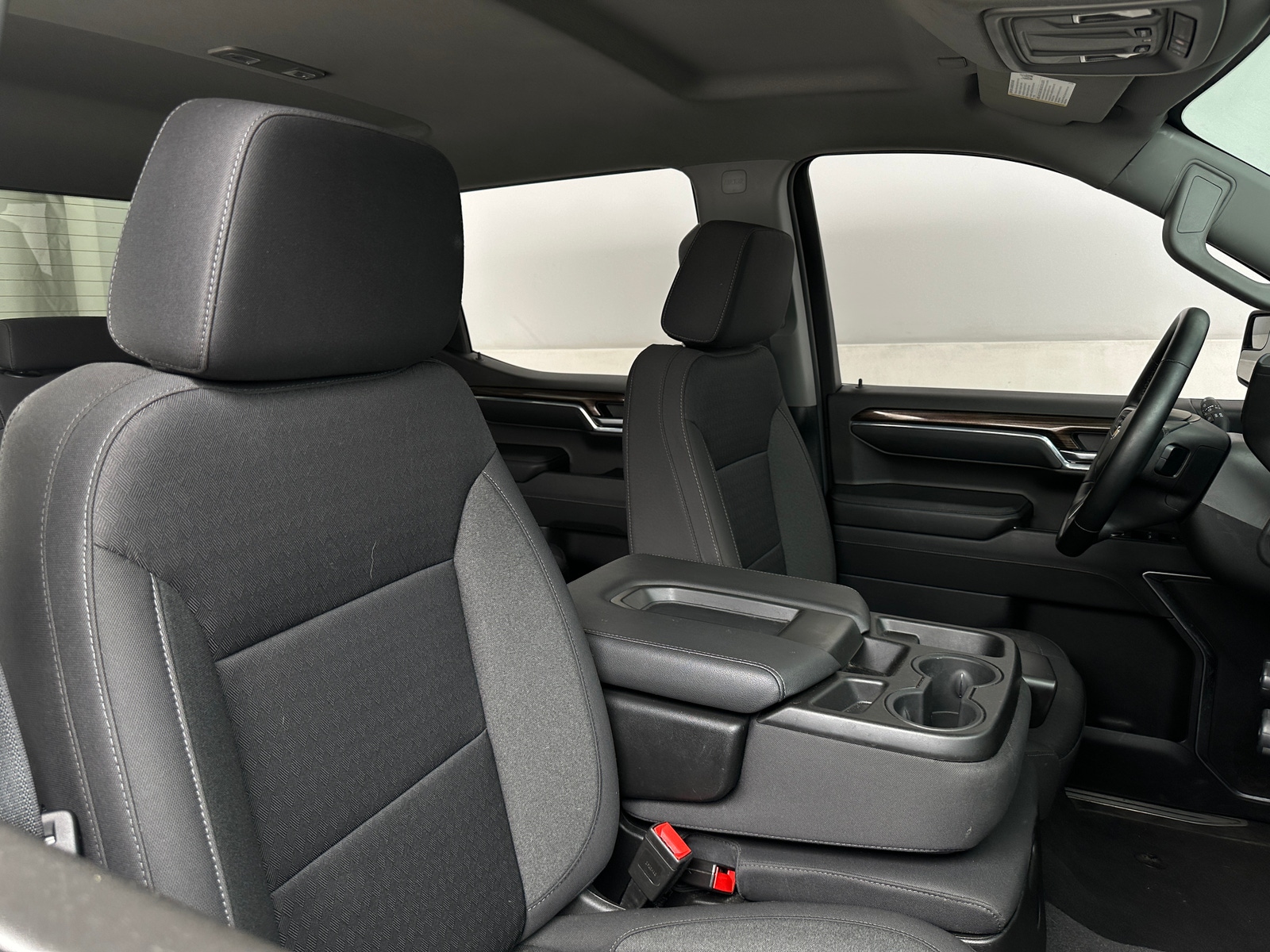 Thumbnail: 2024 Chevrolet Silverado 1500 - 2