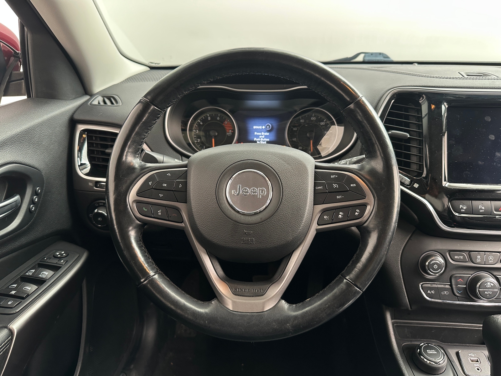 Thumbnail: 2021 Jeep Cherokee - 4
