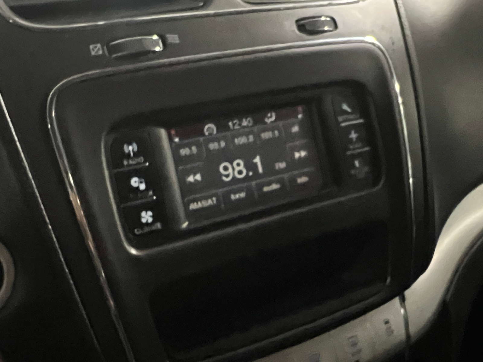 Thumbnail: 2020 Dodge Journey - 4