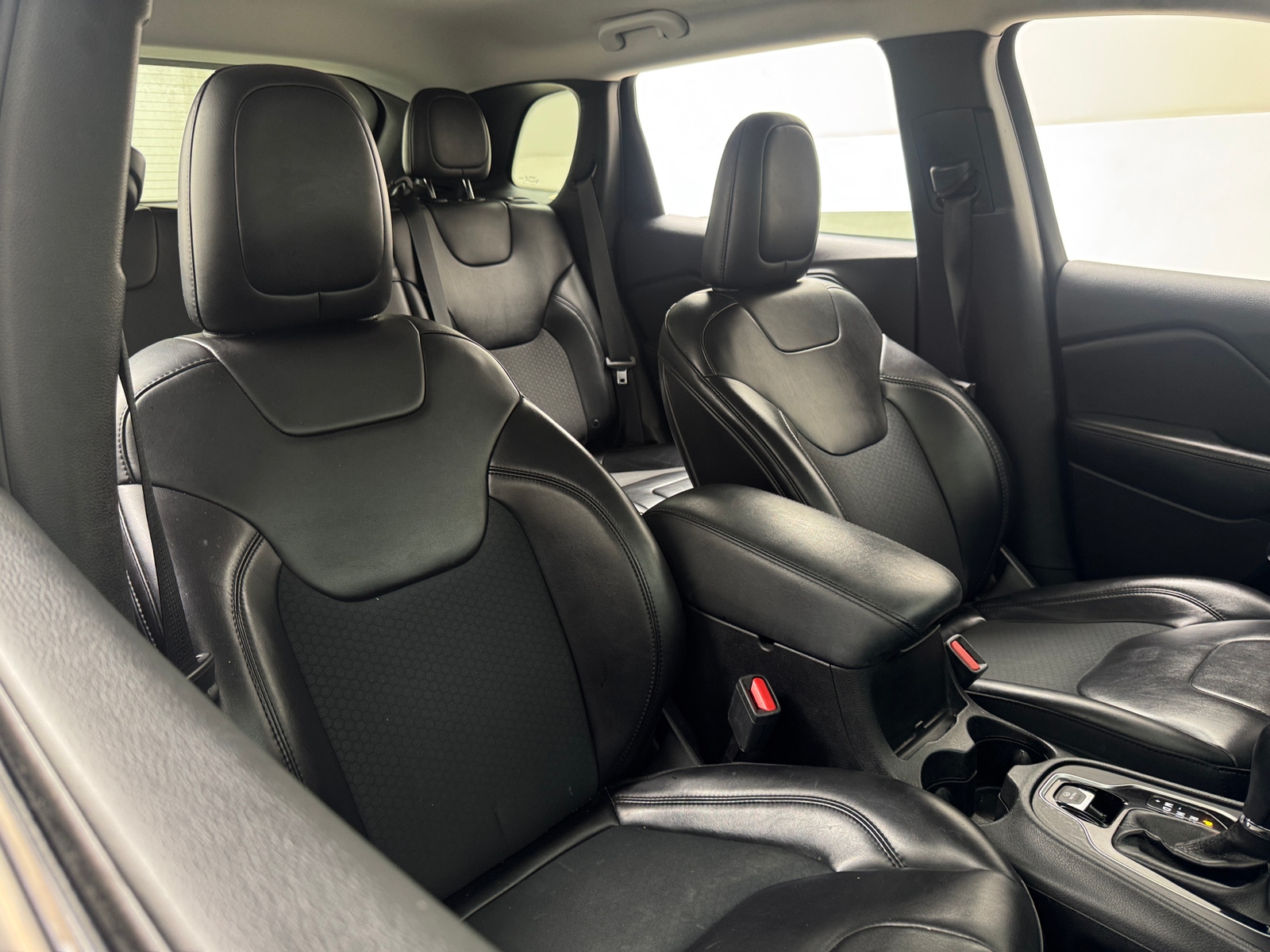 Thumbnail: 2019 Jeep Cherokee - 2