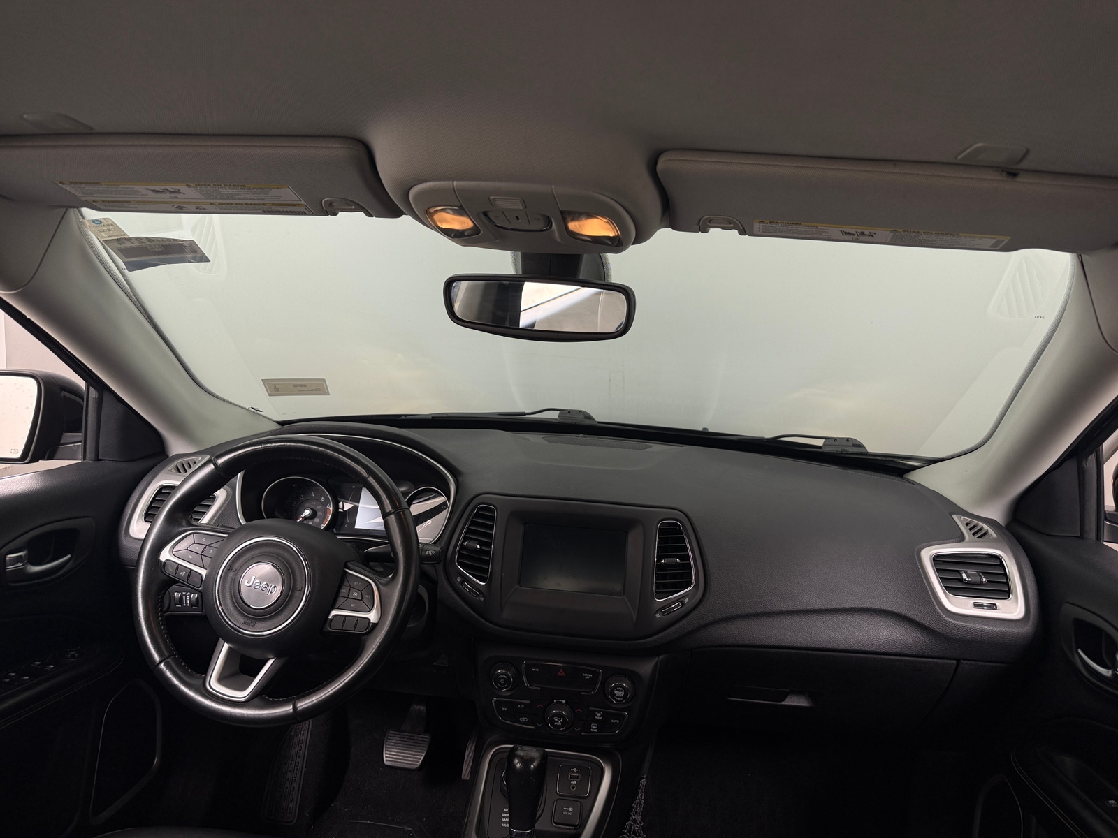 Thumbnail: 2019 Jeep Compass - 3