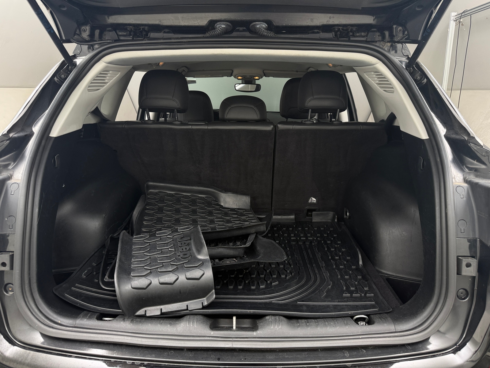Thumbnail: 2019 Jeep Compass - 7