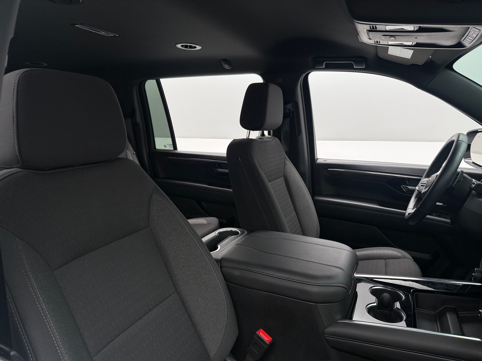 Thumbnail: 2025 Chevrolet Suburban - 2