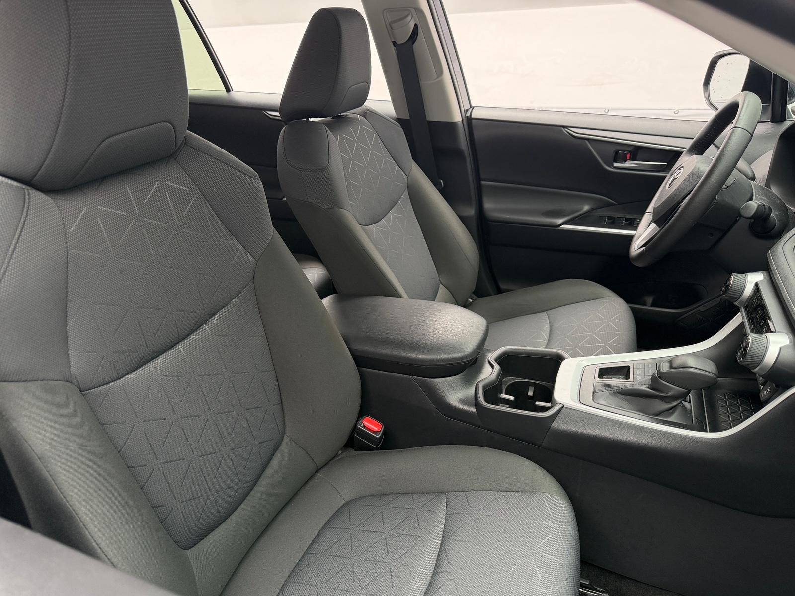 Thumbnail: 2025 Toyota RAV4 - 2