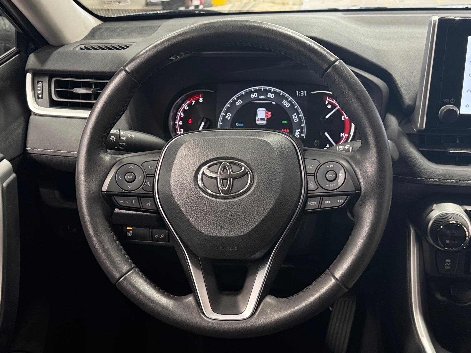 Thumbnail: 2025 Toyota RAV4 - 5