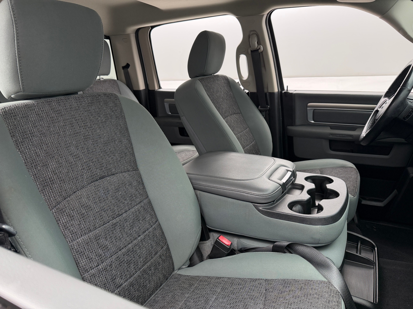 Thumbnail: 2019 RAM 1500 Classic - 2