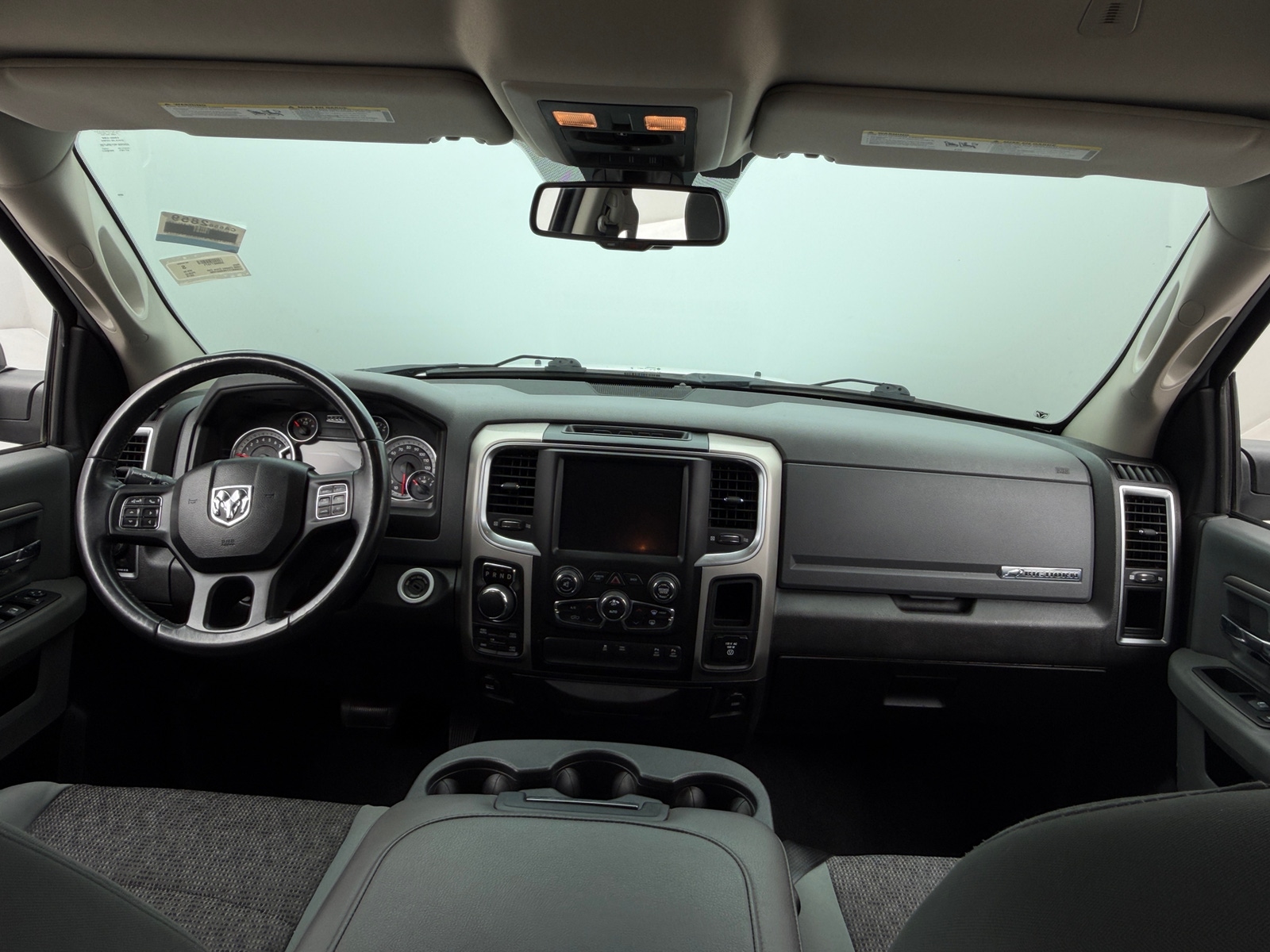 Thumbnail: 2019 RAM 1500 Classic - 3