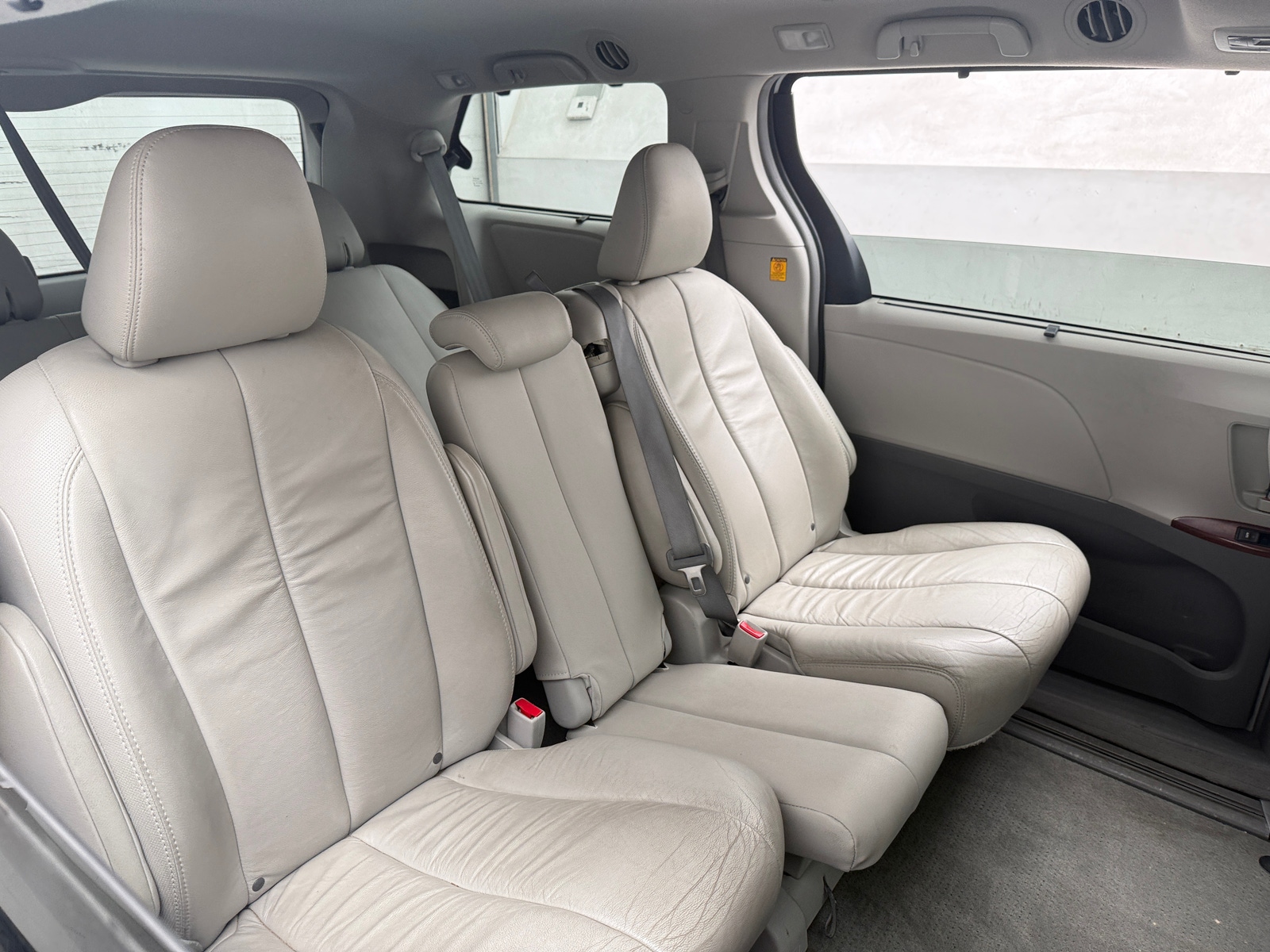 Thumbnail: 2013 Toyota Sienna - 5