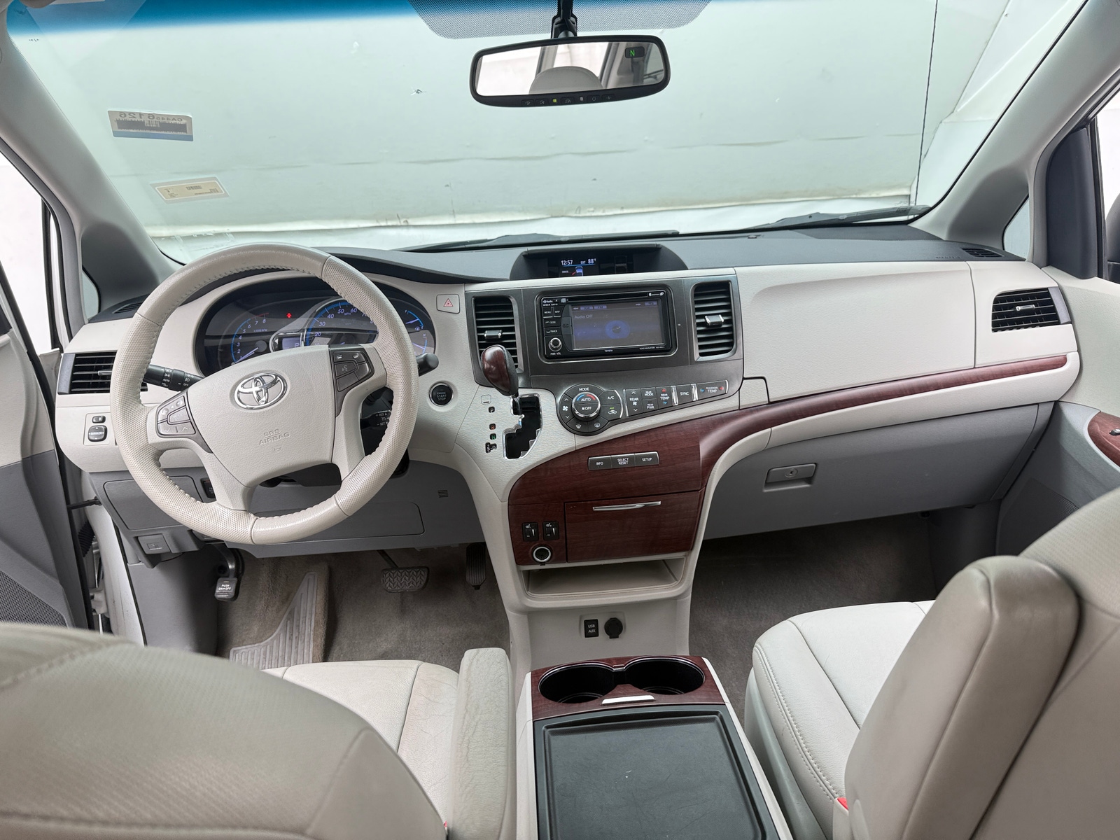 Thumbnail: 2013 Toyota Sienna - 2