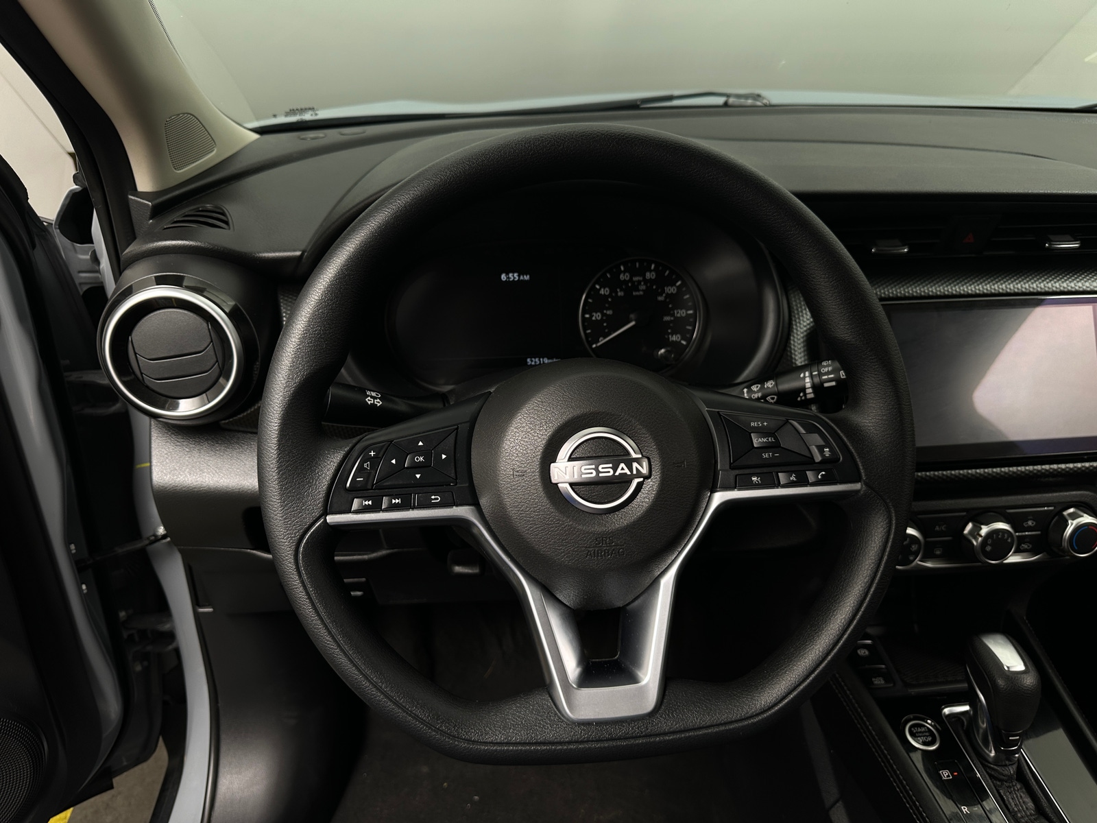 Thumbnail: 2023 Nissan Kicks - 5