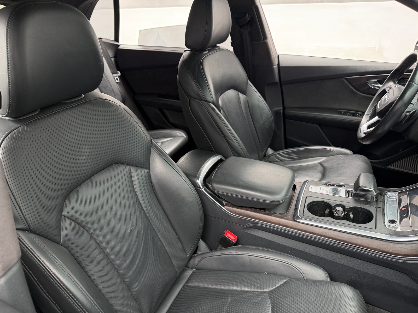 Thumbnail: 2019 Audi Q8 - 2