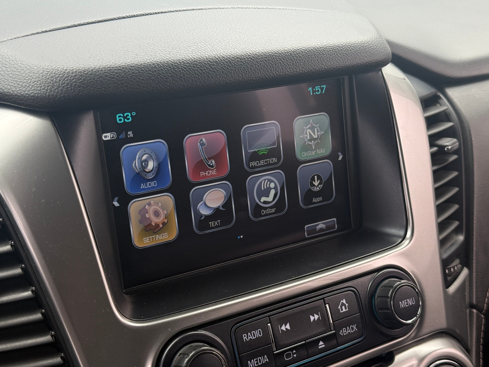 Thumbnail: 2020 Chevrolet Suburban - 3