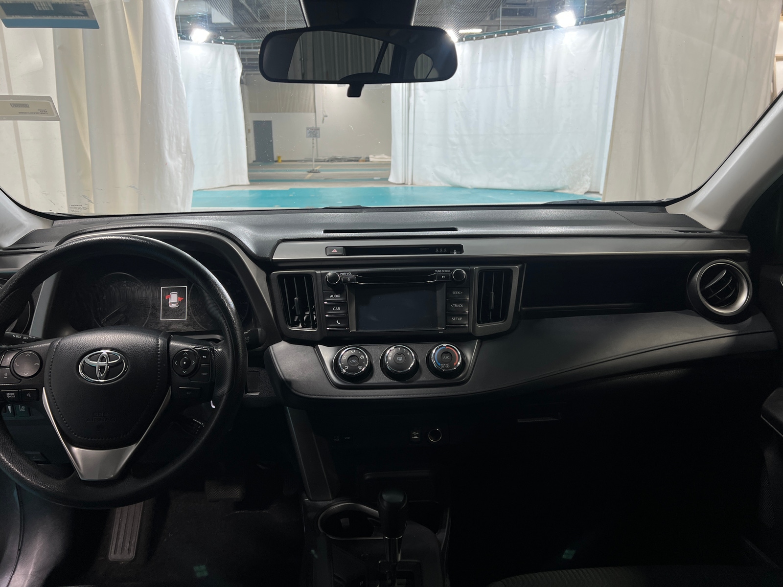 Thumbnail: 2017 Toyota RAV4 - 3