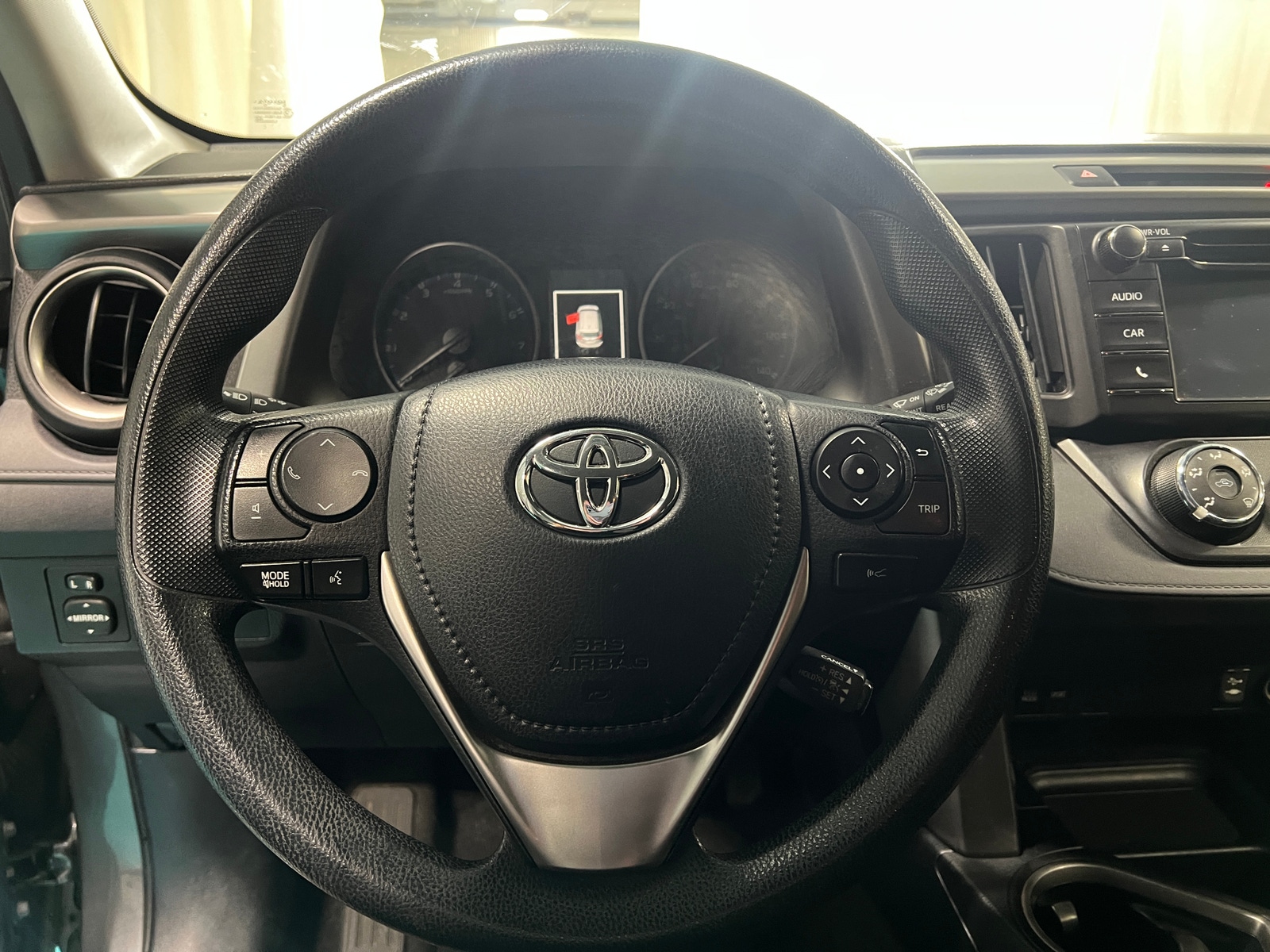 Thumbnail: 2017 Toyota RAV4 - 5