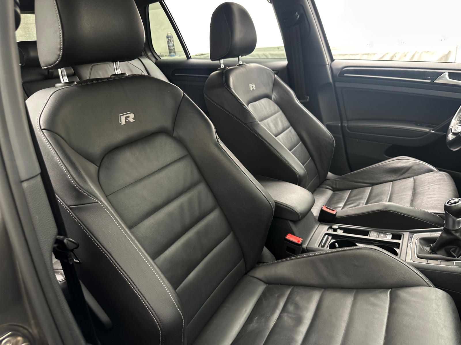 Thumbnail: 2016 Volkswagen Golf - 2