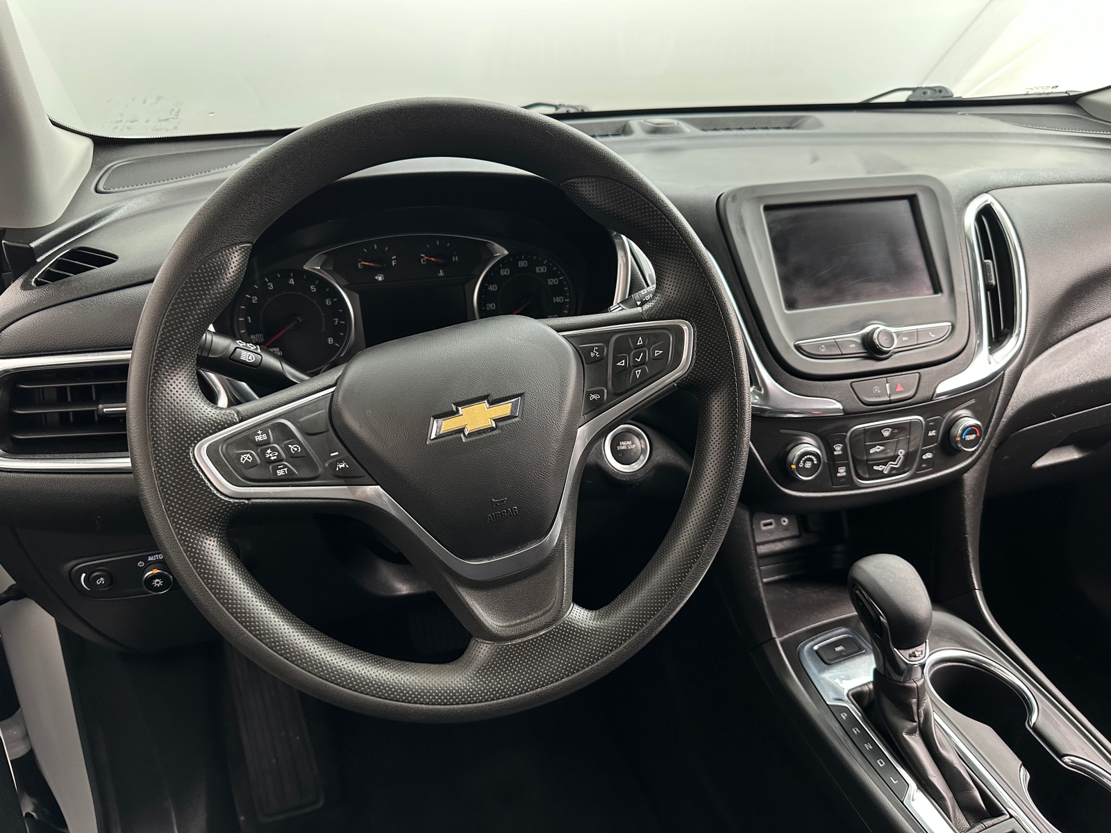 Thumbnail: 2023 Chevrolet Equinox - 5