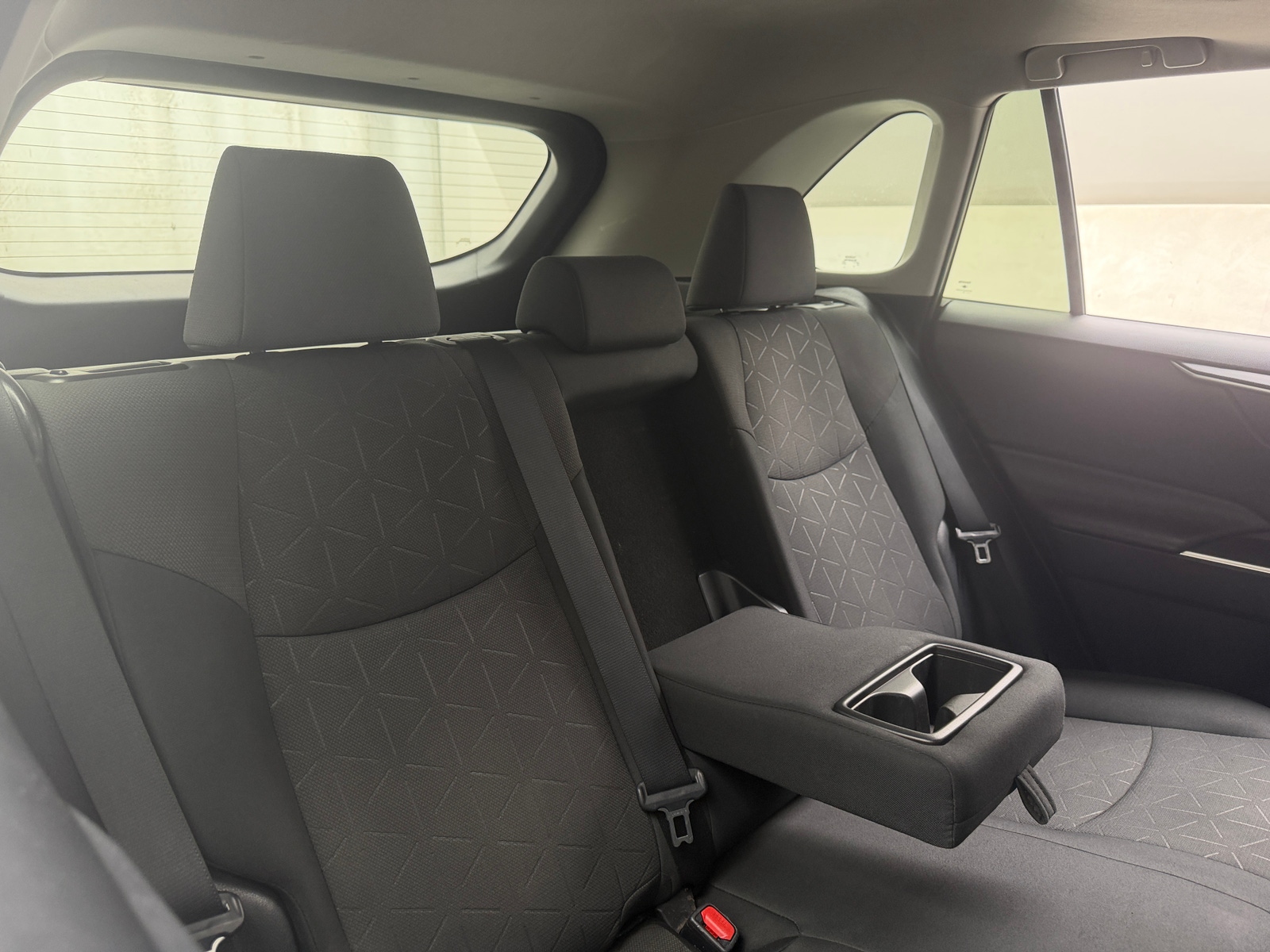 Thumbnail: 2019 Toyota RAV4 - 6
