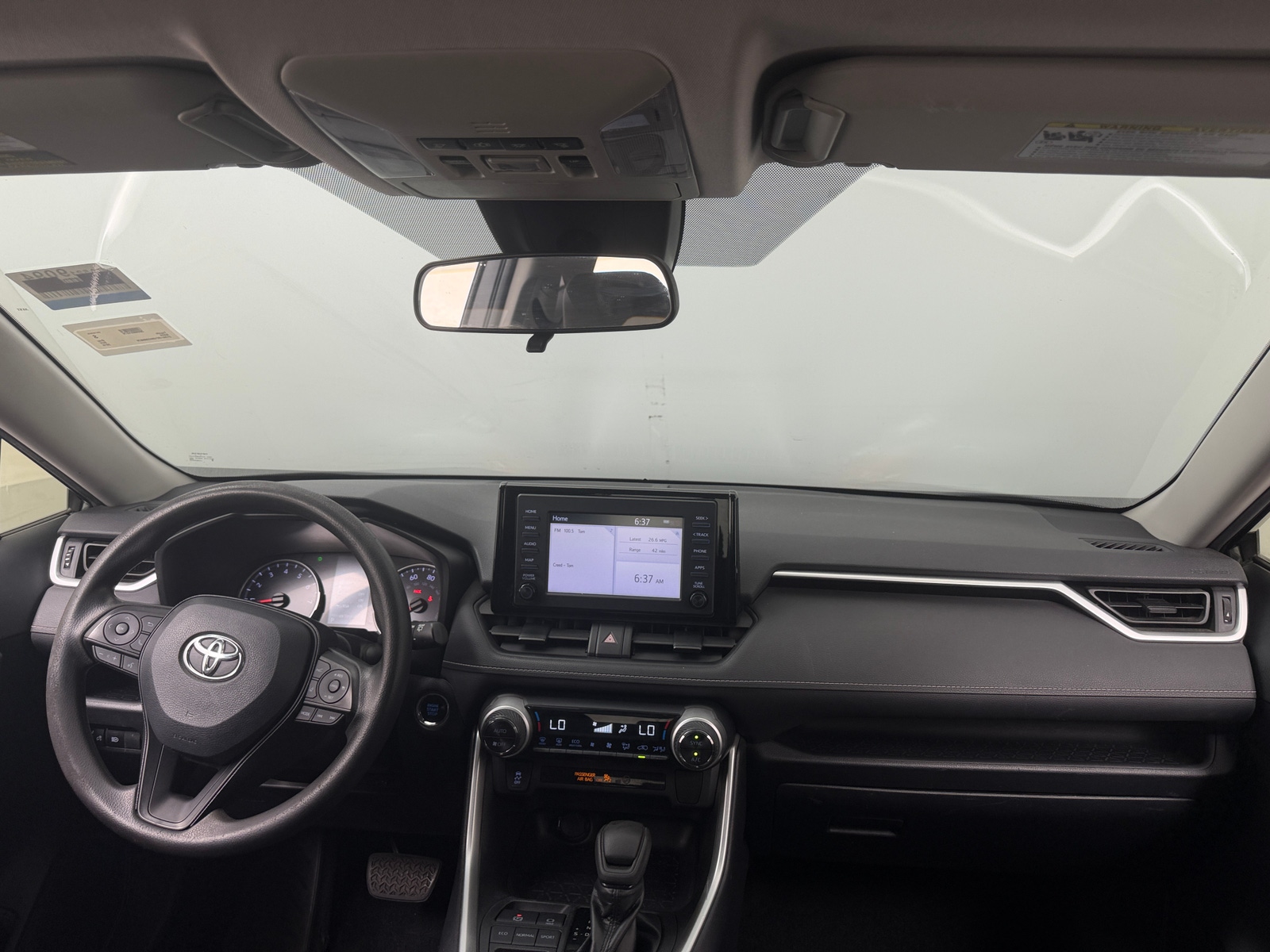 Thumbnail: 2019 Toyota RAV4 - 3