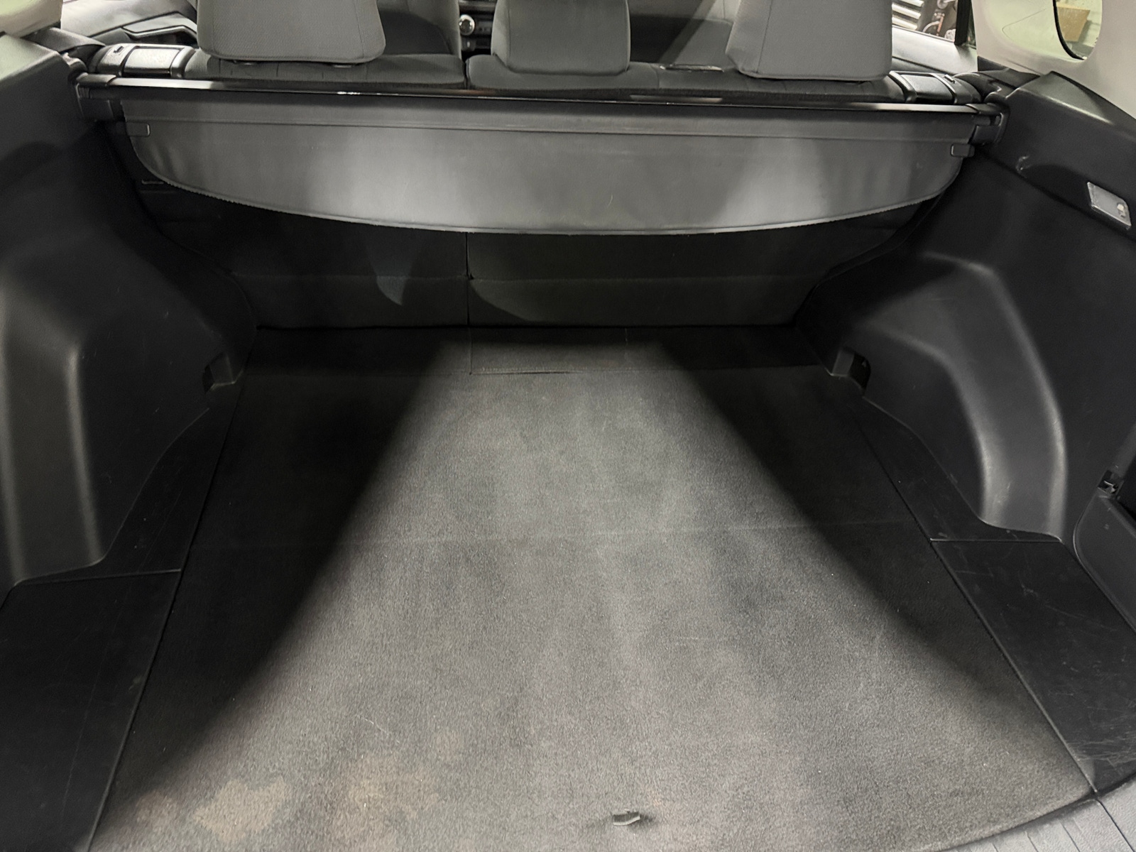 Thumbnail: 2019 Toyota RAV4 - 7