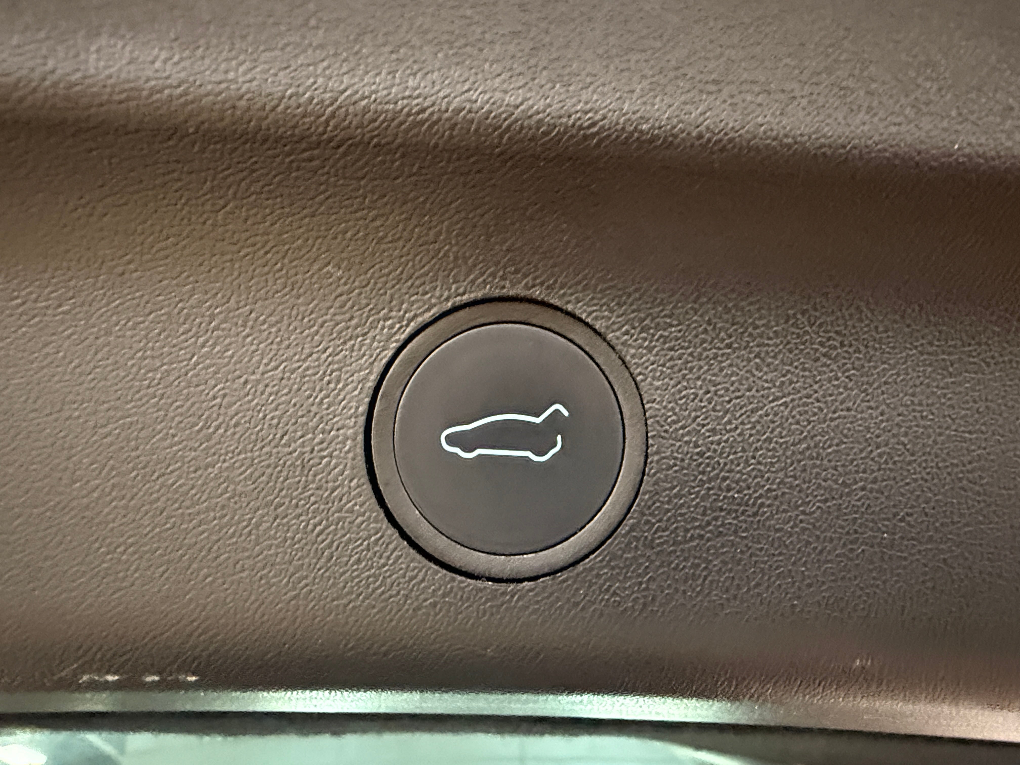 Used 2022 Tesla Model Y Long Range with VIN 7SAYGDEE7NA020359 for sale in Auburn, WA