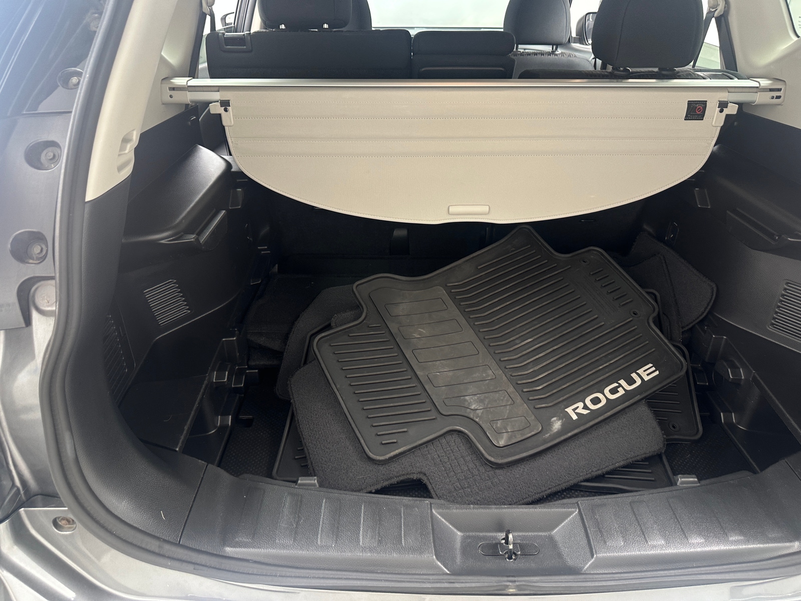 Thumbnail: 2017 Nissan Rogue - 7