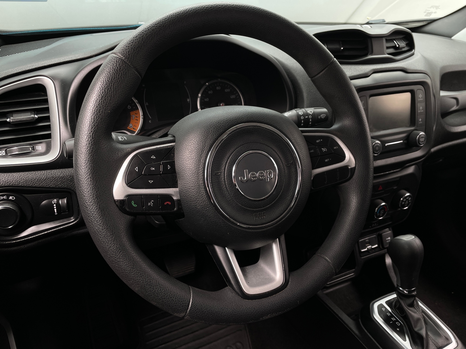 Thumbnail: 2019 Jeep Renegade - 5