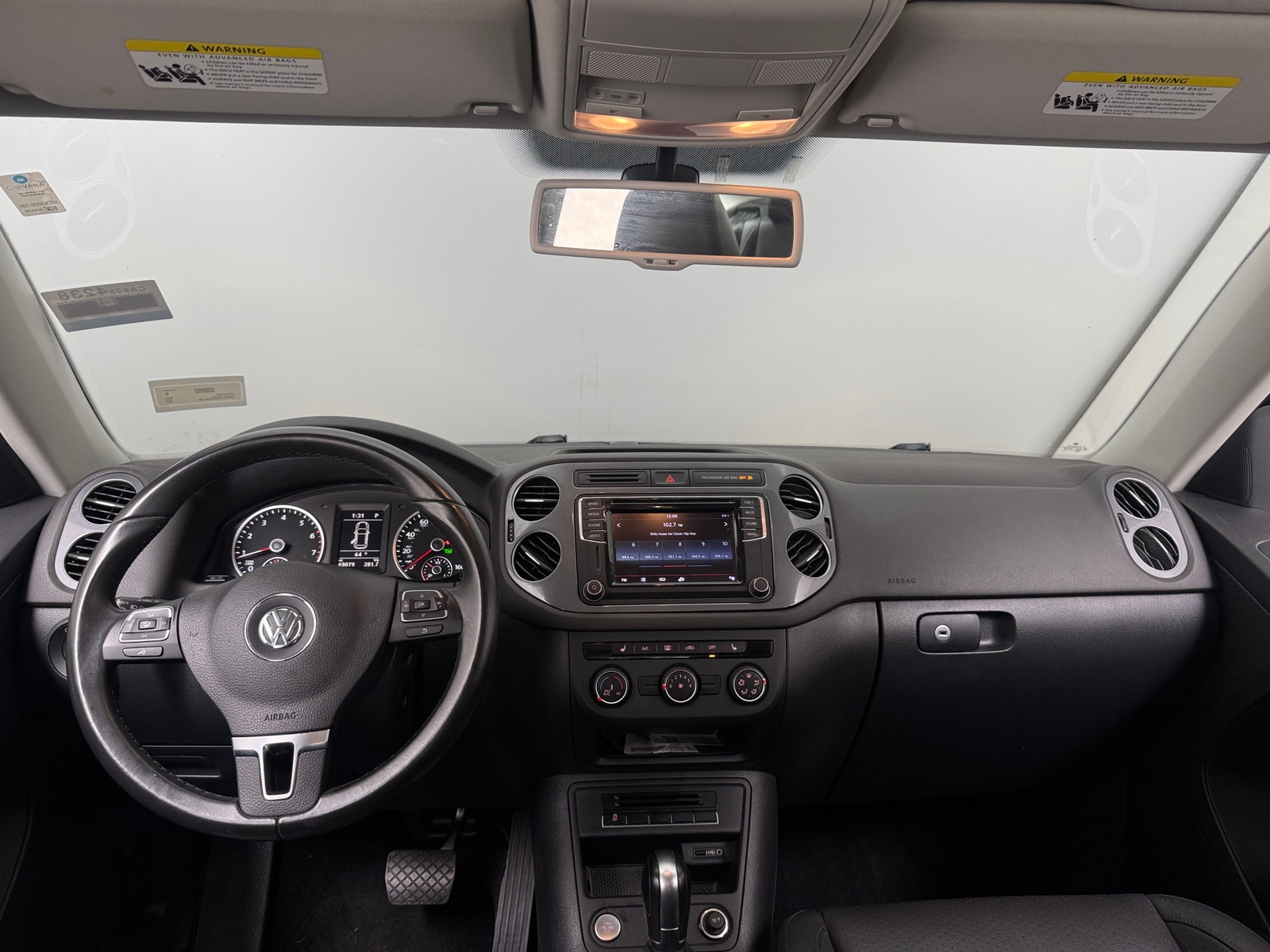 Thumbnail: 2017 Volkswagen Tiguan - 3