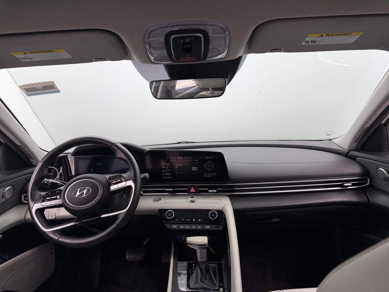 Thumbnail: 2022 Hyundai Elantra - 2