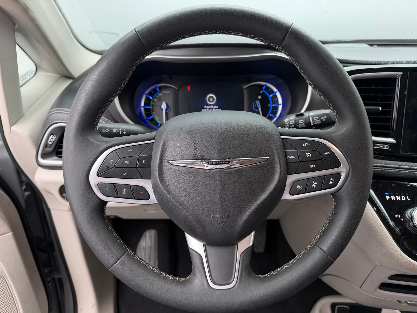 Thumbnail: 2024 Chrysler Pacifica - 4
