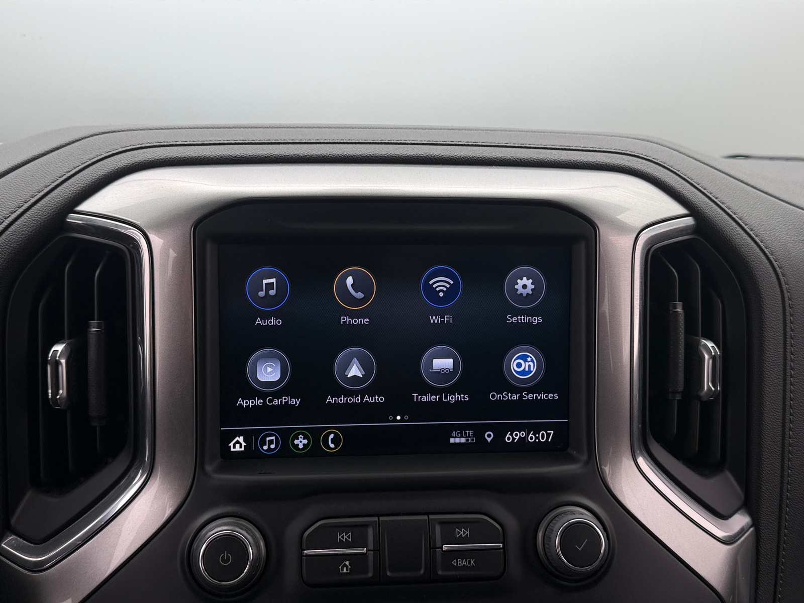 Thumbnail: 2021 Chevrolet Silverado 1500 - 4