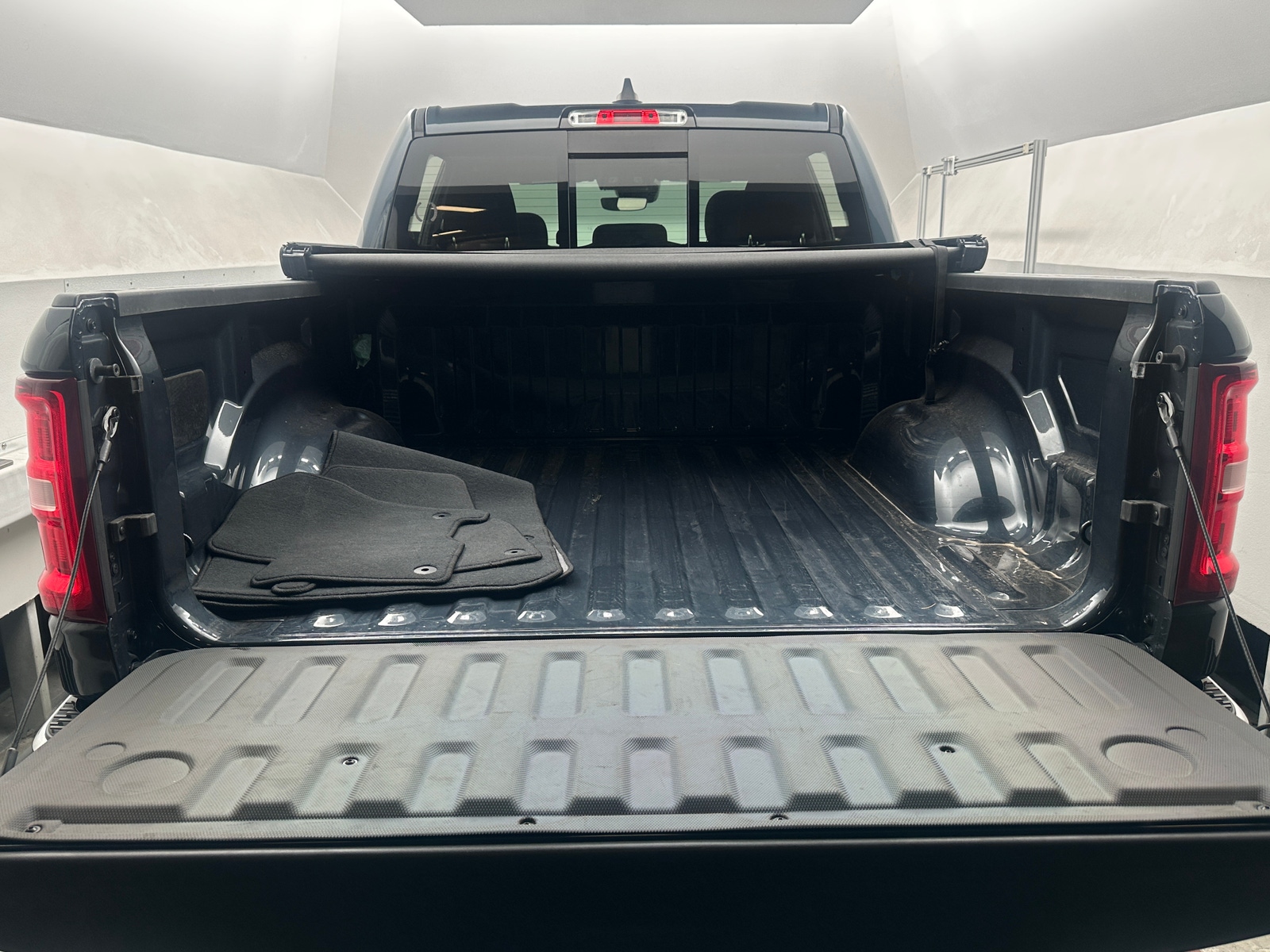 Thumbnail: 2025 RAM 1500 - 7