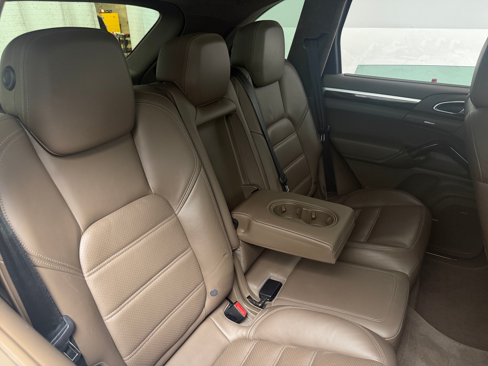 Thumbnail: 2013 Porsche Cayenne - 6