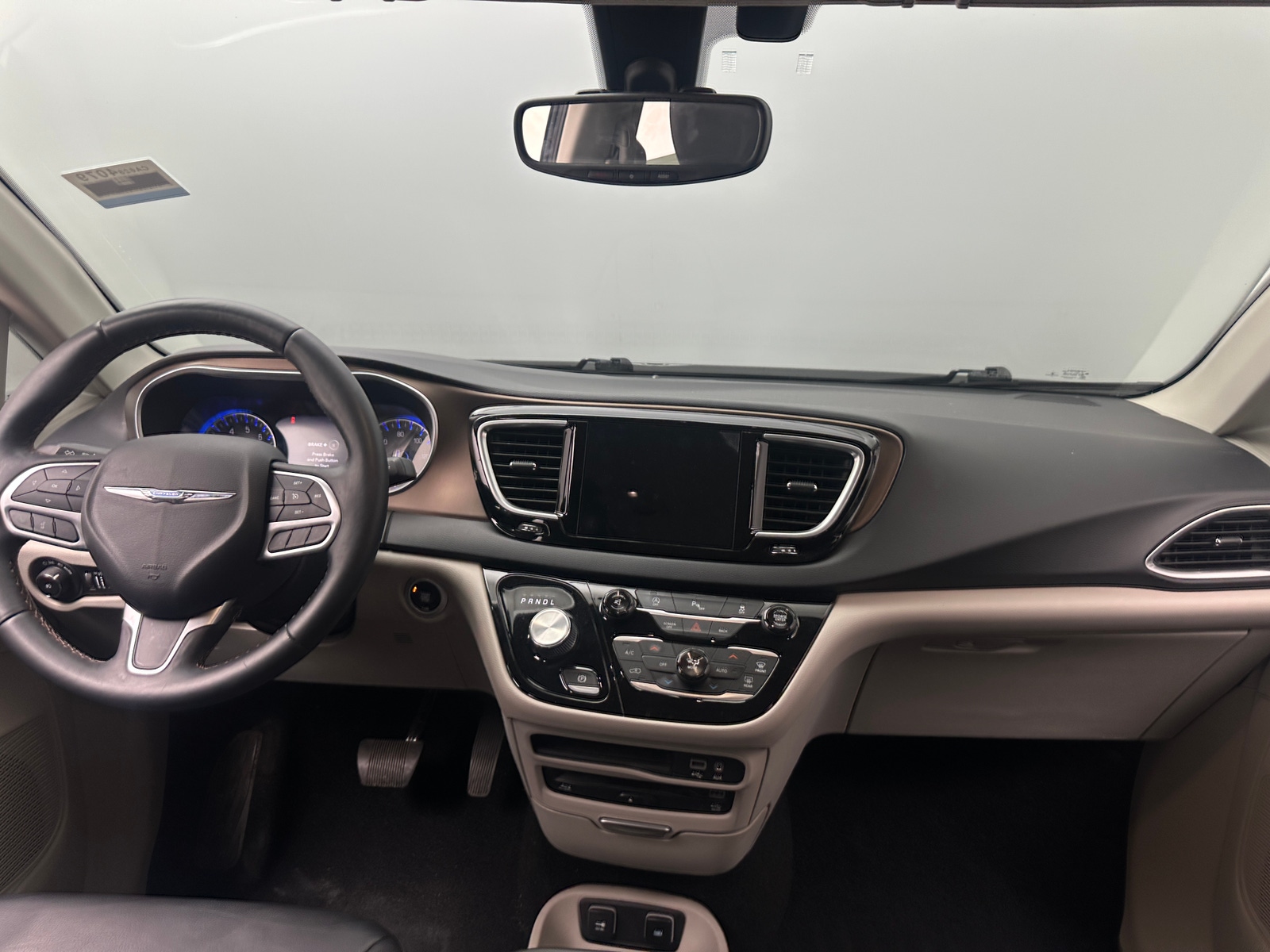 Thumbnail: 2017 Chrysler Pacifica - 2